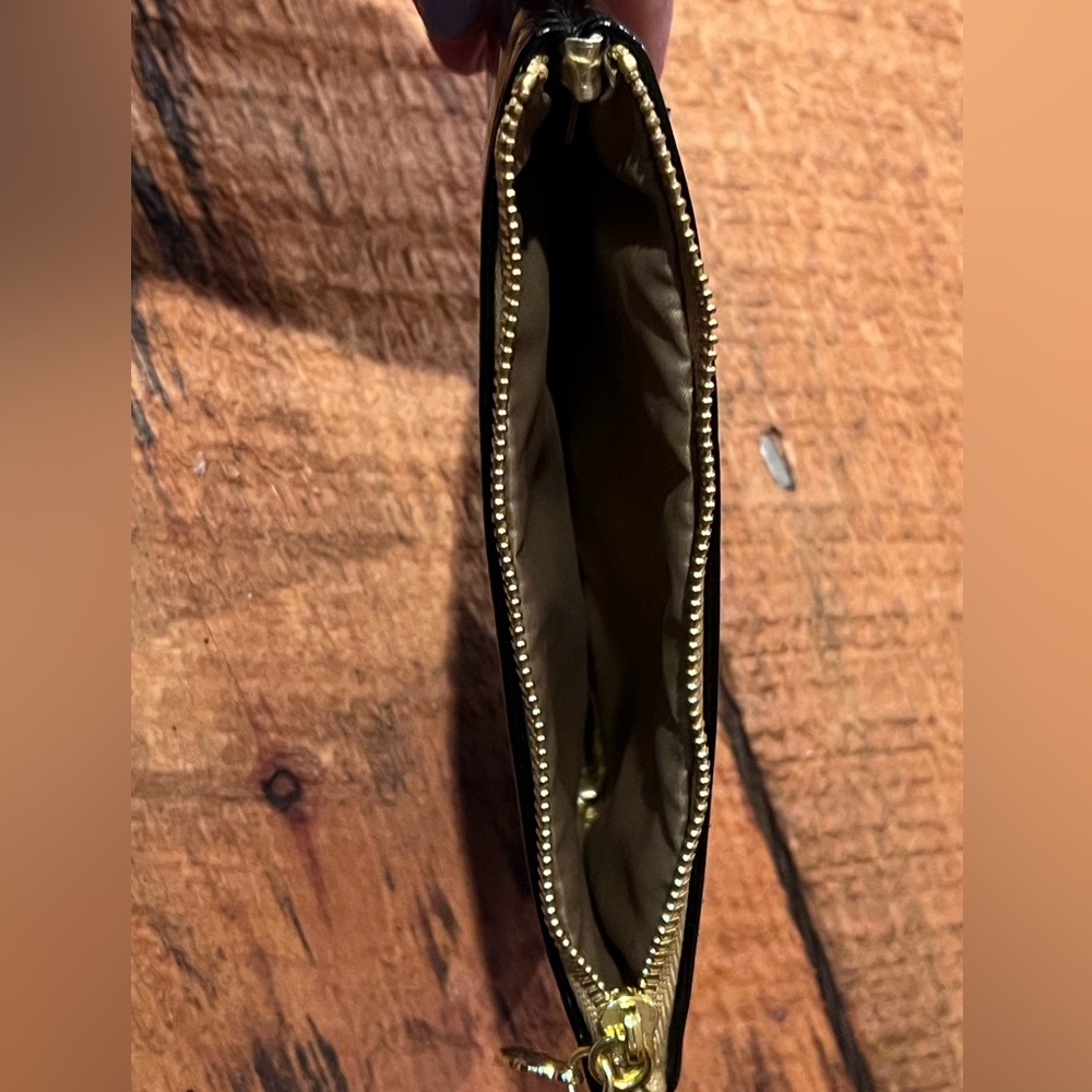 Victoria’s Secret Vintage Leather Change Purse - Picture 2 of 3